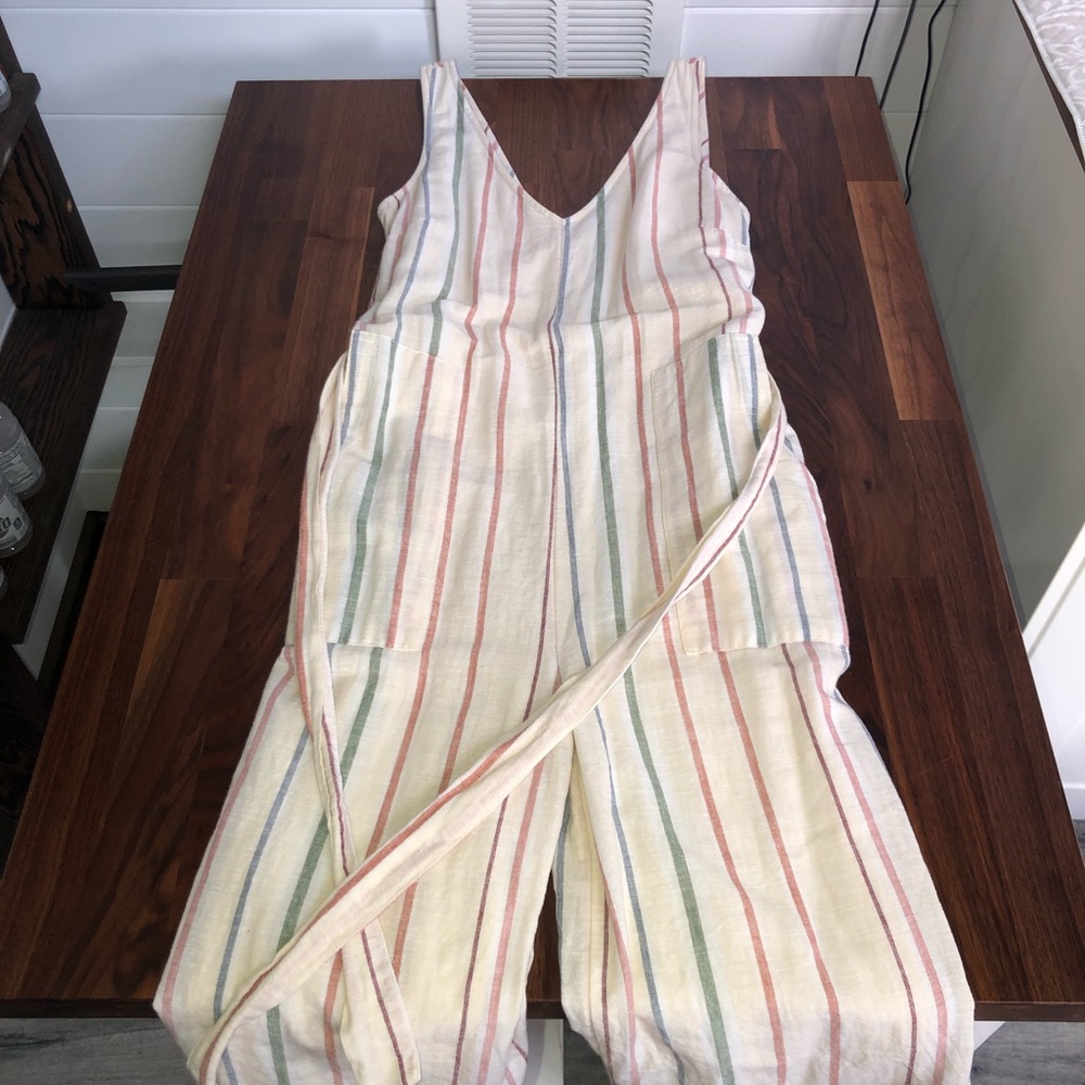 American Eagle belted Jumpsuit - Picture 2 of 4
